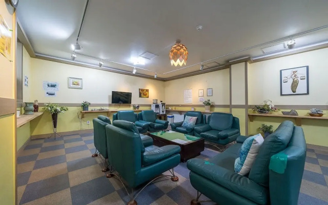 Taebaek Tourist Hotel
