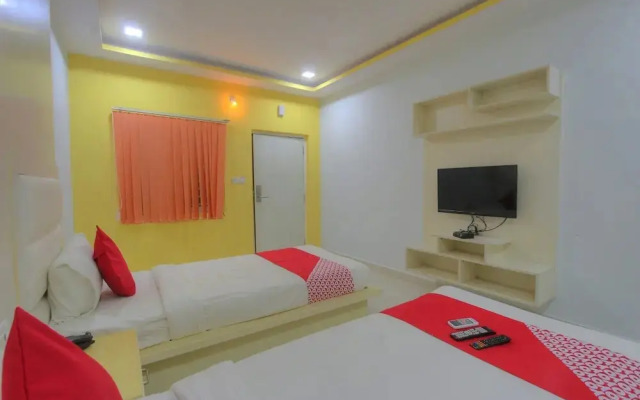 OYO 15965 Hotel Nandi Gateway