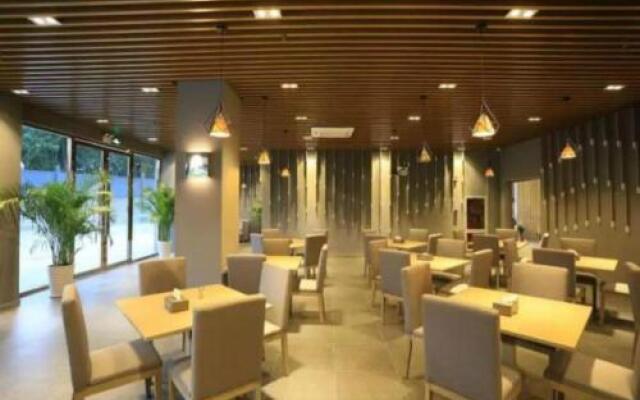 Shenzhen Yayuan Port Hotel