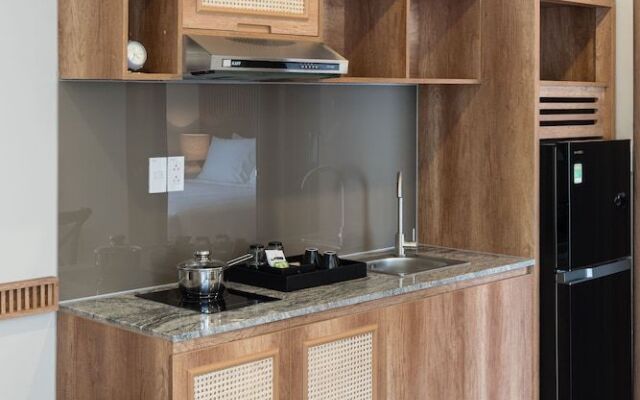 Charmaine's Hotel & Apartment