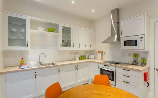 Spacious 3-bed by the Meadows- Perfect for Fringe!