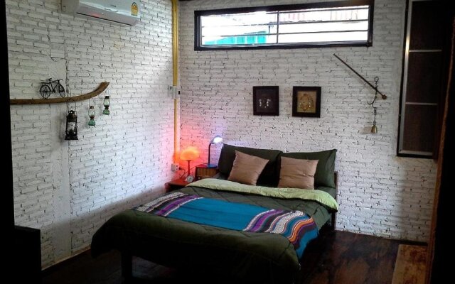 Thung Yang House