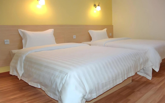 7Days Inn Chain Hotel (Guangzhou Baoye Road Shayuan Subway Station)