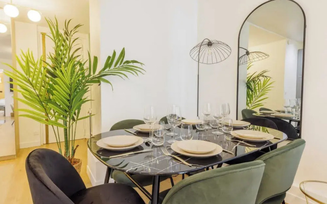 Superb Apartment With Patio 6p/2bdr - Opera/grands Boulevards