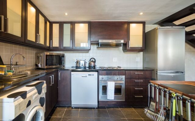 122 Victoria Junction