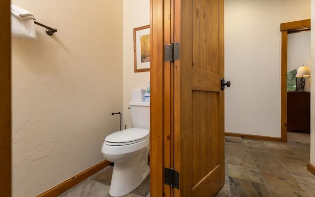43 Thackwell 3 Bedroom Condo