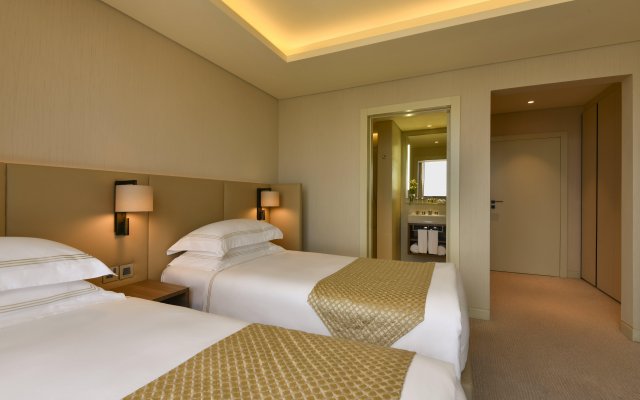 voco Doha West Bay Suites, an IHG Hotel