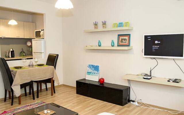 Fm Premium 1 Bdr Apartment With Terrace Central Varna