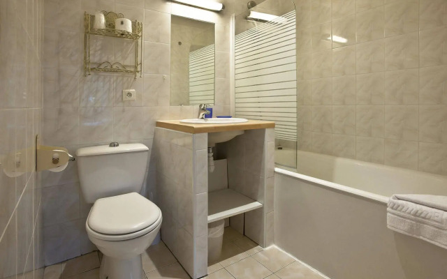 Отель Les Calanques