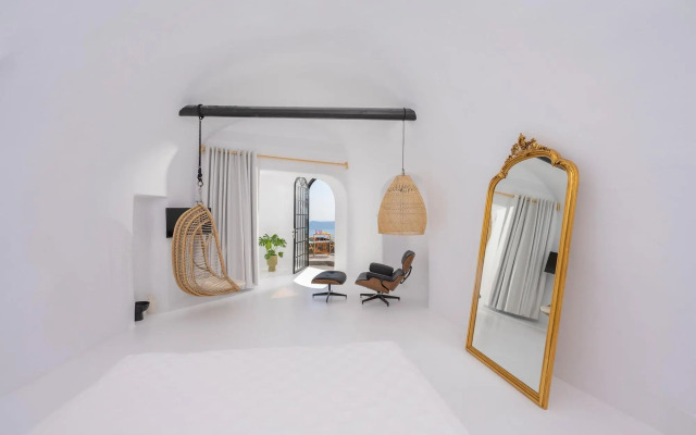 Sophia Luxury Suites