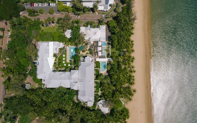 Absolute Beachfront at Alamanda 62