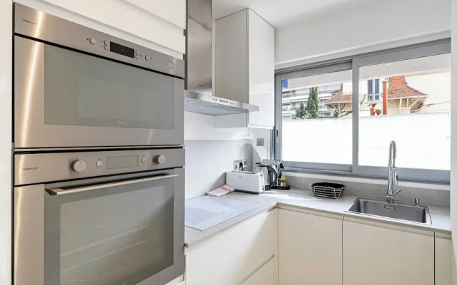 Beautiful 2P Apartment With Sunny Terrace