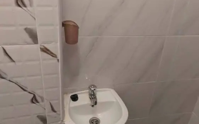 Studio 107, South B, Sana Sana