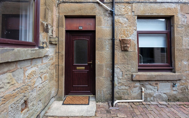 St Meddans Mews - Donnini Apartments