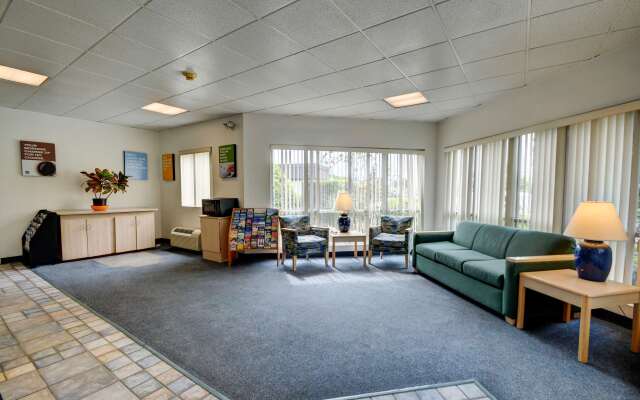 Motel 6 Warwick, RI - Providence Airport - I-95