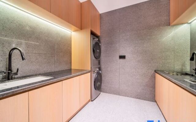 Yunjian Qishe Hotel (Guanyinqiao 9th Street)