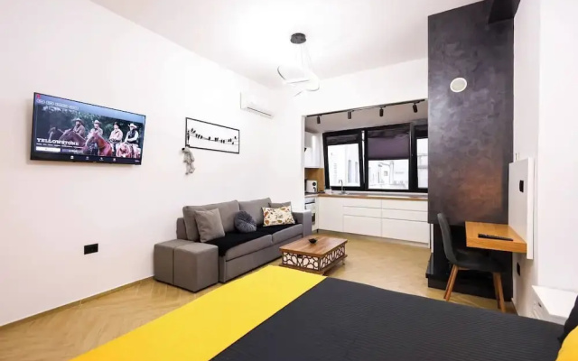 Grandstay Central 105