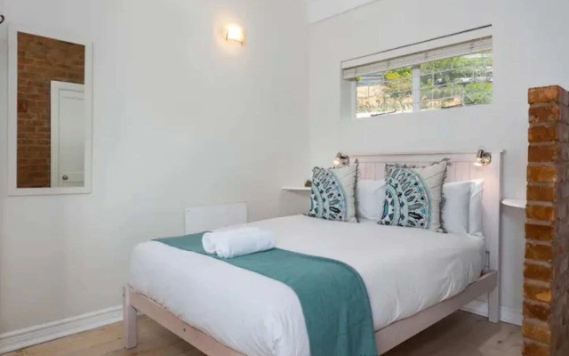 Newly Renovated Studio Apartment in Cape Town