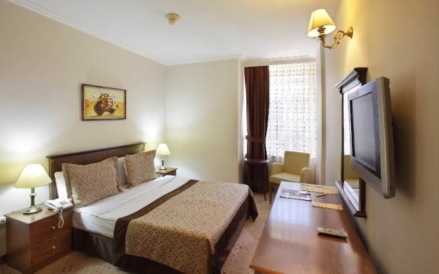 Gabrali Hotel