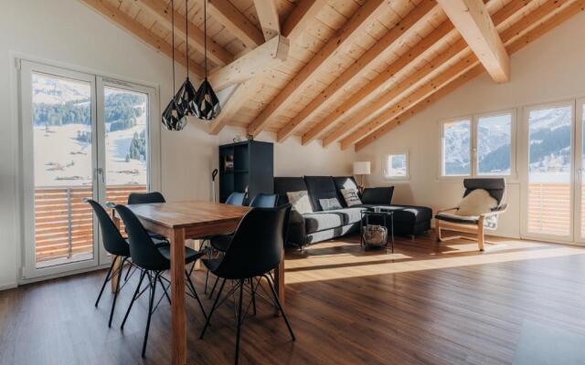 Chuenislodge2 Neu, 2 Balkone, Designerofen, mit top Aussicht!