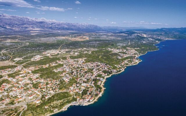 Stunning Home in Maslenica With Wifi and 3 Bedrooms
