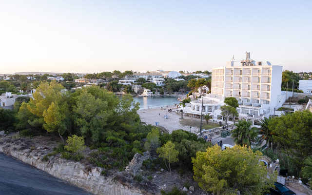 Petit Sagitario ( Only Adults )