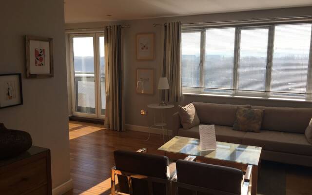 2 Bedroom Apartment Newcastle Quayside Views