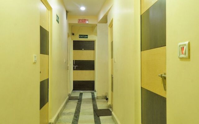 Hotel lahorimal Deluxe Paharganj