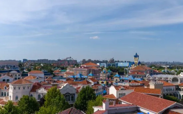 Chenfeng High-altitude Sightseeing Design Hotel(Qingdao Torch Road Fantawild Dream Kingdom Store) – Outside – Qingdao