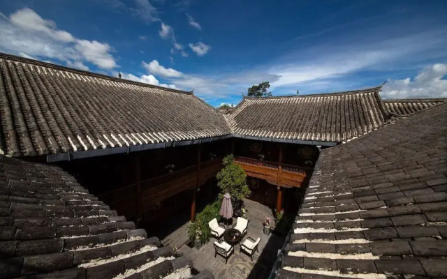 Floral Hotel Lijiang Yishe