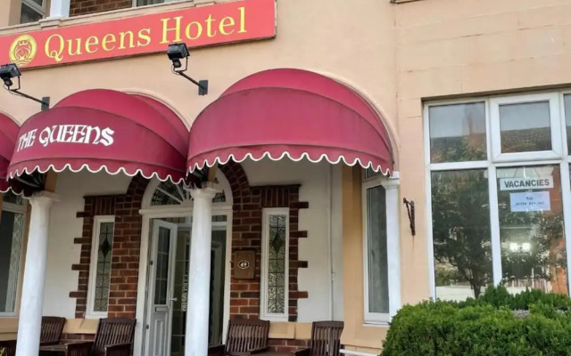 OYO Queens Hotel, Skegness Pier