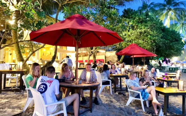 Central Beach Inn