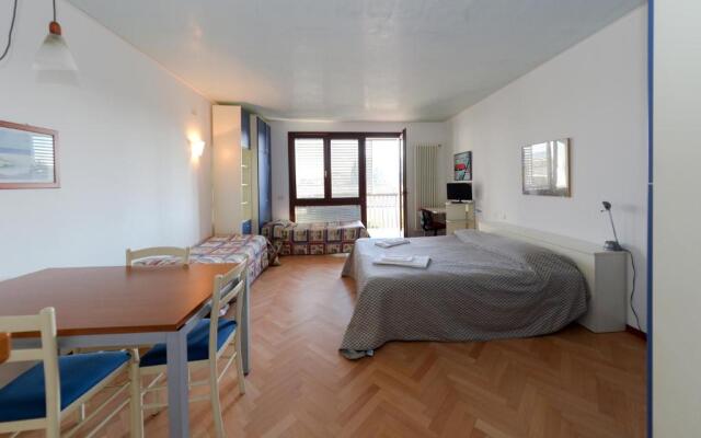 Antares Residence & Apartments