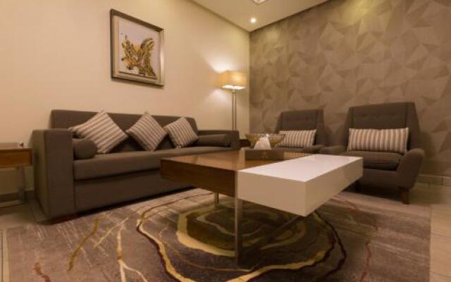 Ayam Lilian Aparthotel