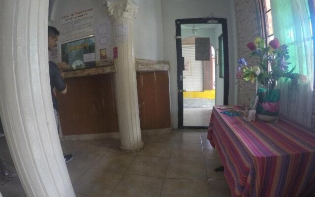 Hotel BackPacker Inn