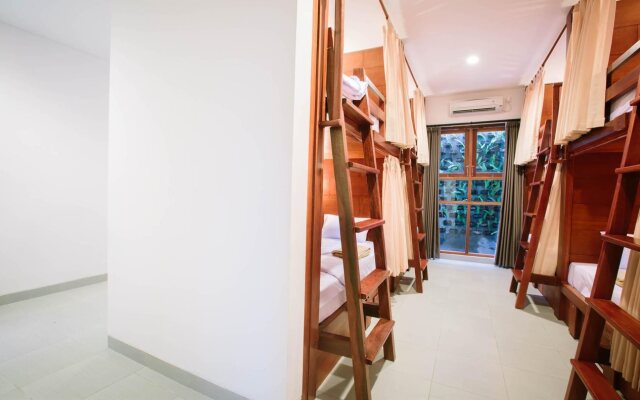 Pudak Sari Unizou Hostel