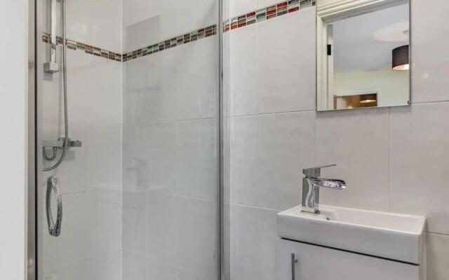 Lovely Villa1king 2 Double 4 Single 1 Bunk Beds