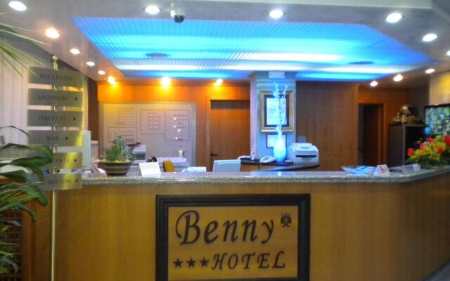 Benny Hotel