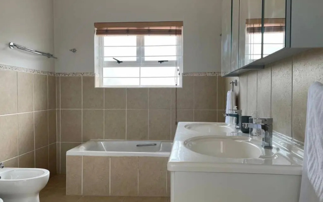 Odenvillea House - Amazing Sea Views