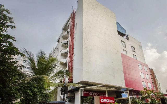Kubeera Palace by OYO Rooms