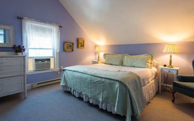 Clark House at the Twin Oaks Inn