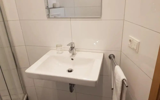 Ates Hotel Lampertheim by Aurum