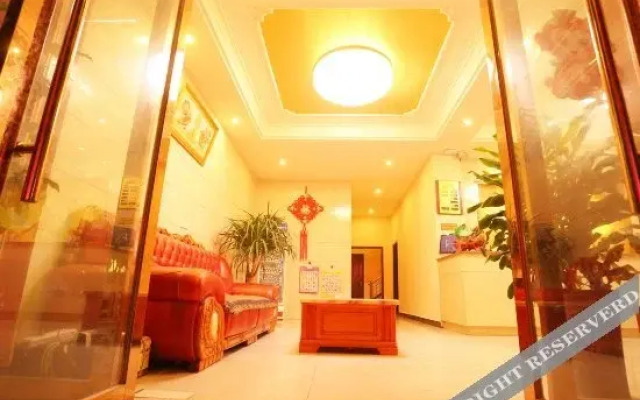 Yueyang Business Inn