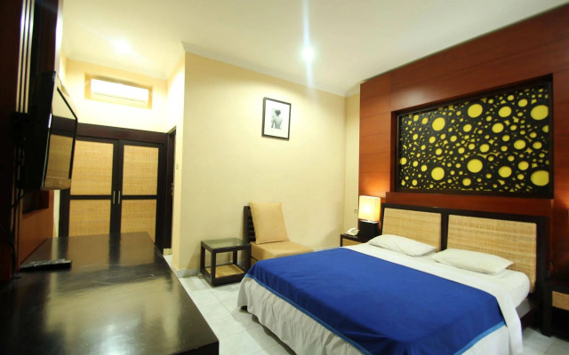 Lusa Hotel