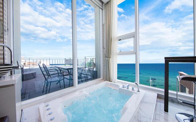 Gangneung The First Pension