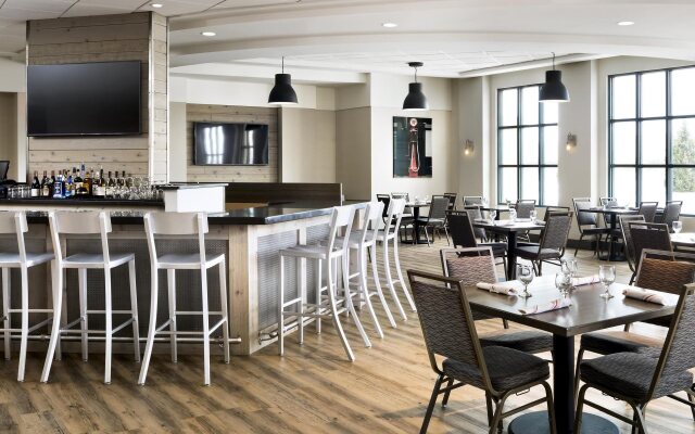 Holiday Inn Cincinnati Liberty Way by IHG