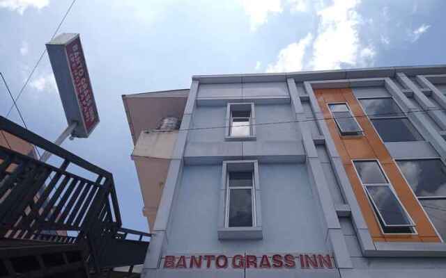 OYO 3412 Penginapan Banto Grass Inn