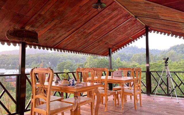 Tree of Life Vanvilas Riveredge