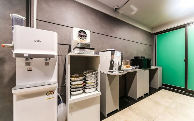 Changwon Sangnamdong Hotel JM