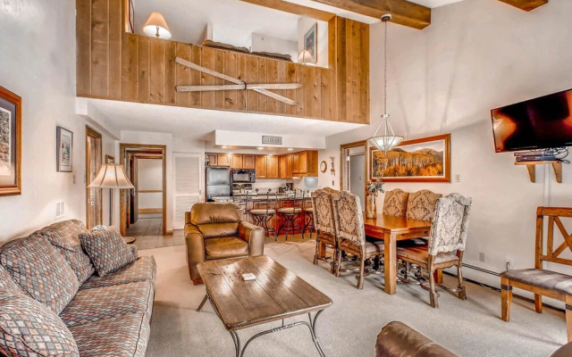 Westwind 405 4BD 3BA Gold Condo